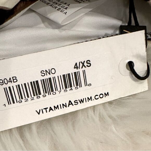 NWT Vitamin A Barcelona High Waist Full Cut
Bottom in Snow Leopard Size XS - Picture 4 of 10